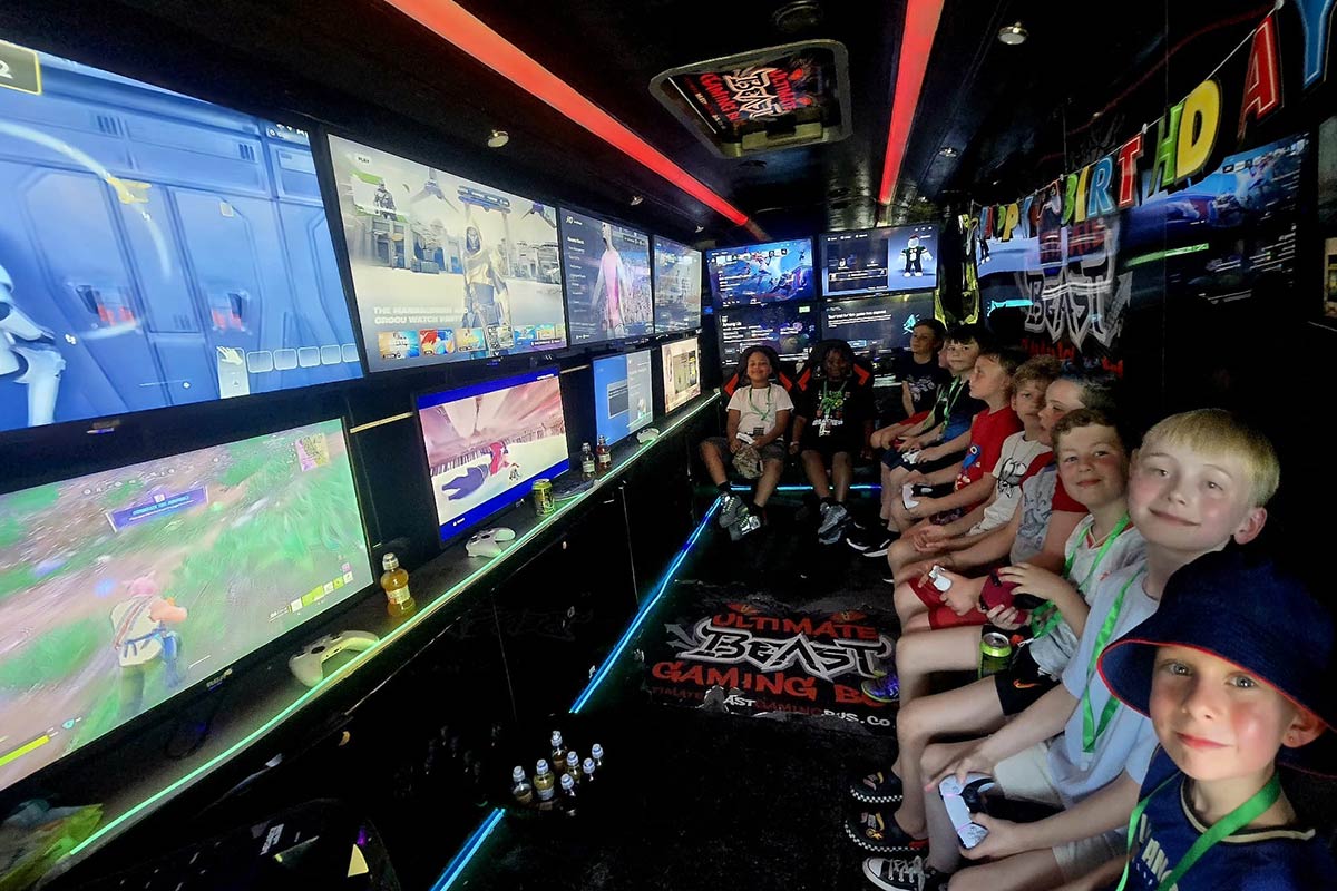 Ultimate Gaming Bus parties