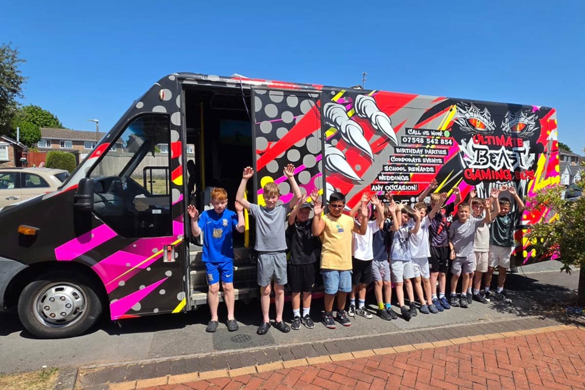 Ultimate Beast Gaming Bus